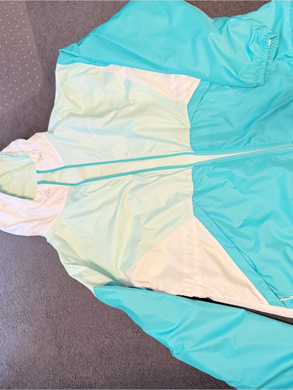 Columbia Women's Aqua & White Hooded rain Jacket